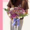 ramo de flores en florero
